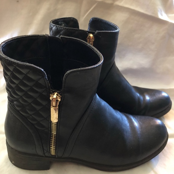 Shoes - Black Boots With Gold Zipper Size 6
